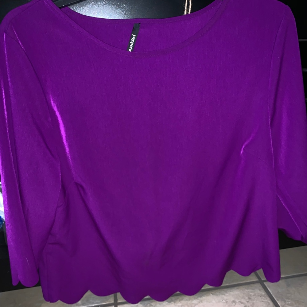 Purple scallop top